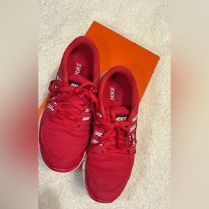 Nike fucsia 5.0 running shoes